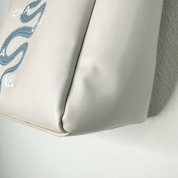 Cha Cha Cha Nel Cream Tote Bag with Blue Snake - Picture 4 of 10